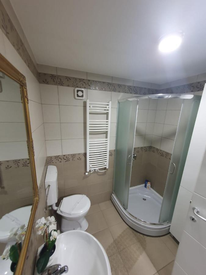 Mm Apartman Kruševac Buitenkant foto
